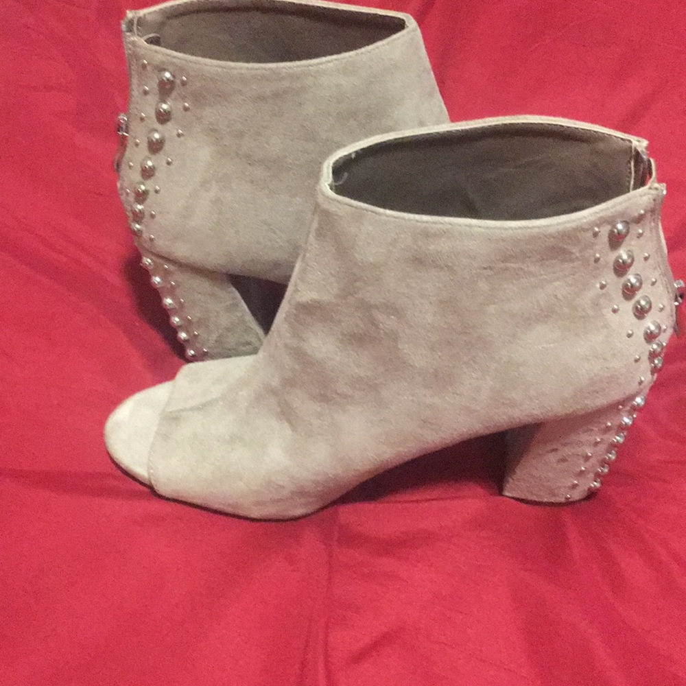 Shoes - Picture 2 of 2